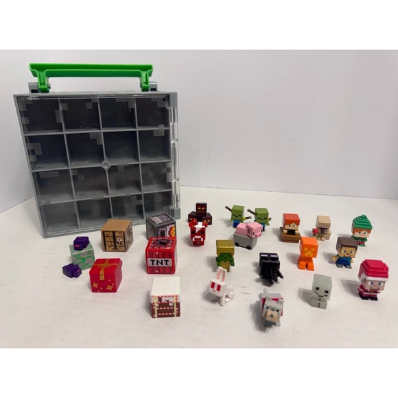 Minecraft Other - Minecraft Minifigure Collecters Display Case Cube with 22 mini figures 2014